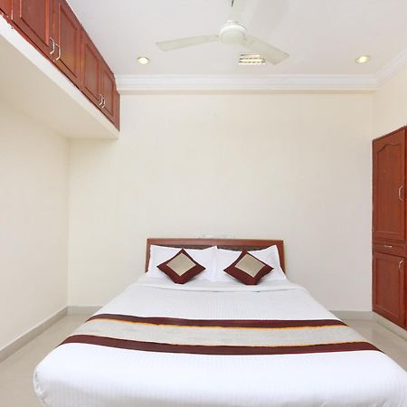 Hotel OYO 8355 Tranquil Nest à Chennai Extérieur photo