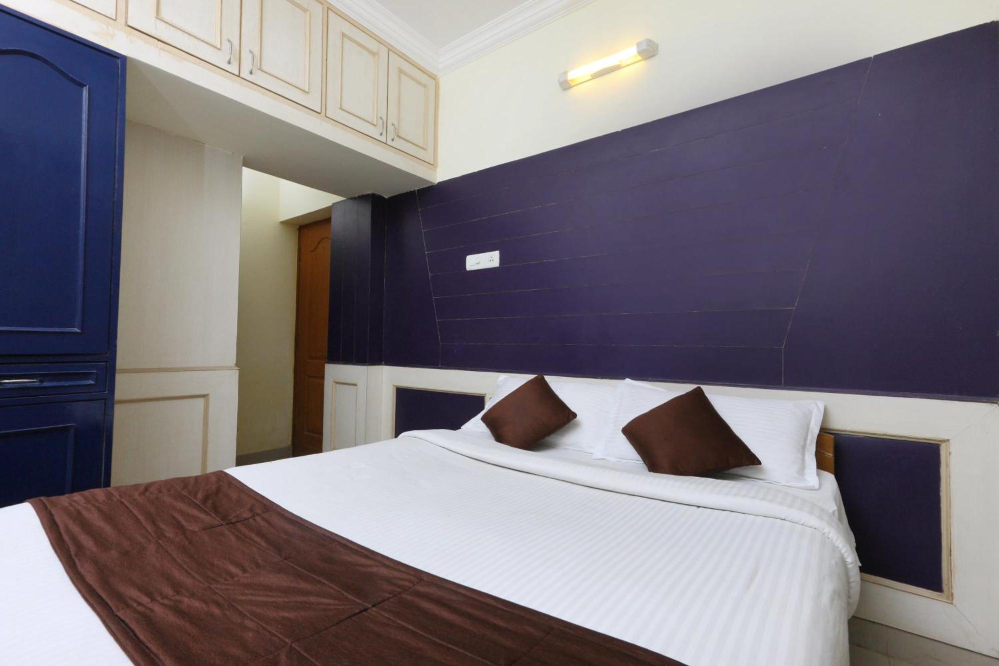 Hotel OYO 8355 Tranquil Nest à Chennai Extérieur photo