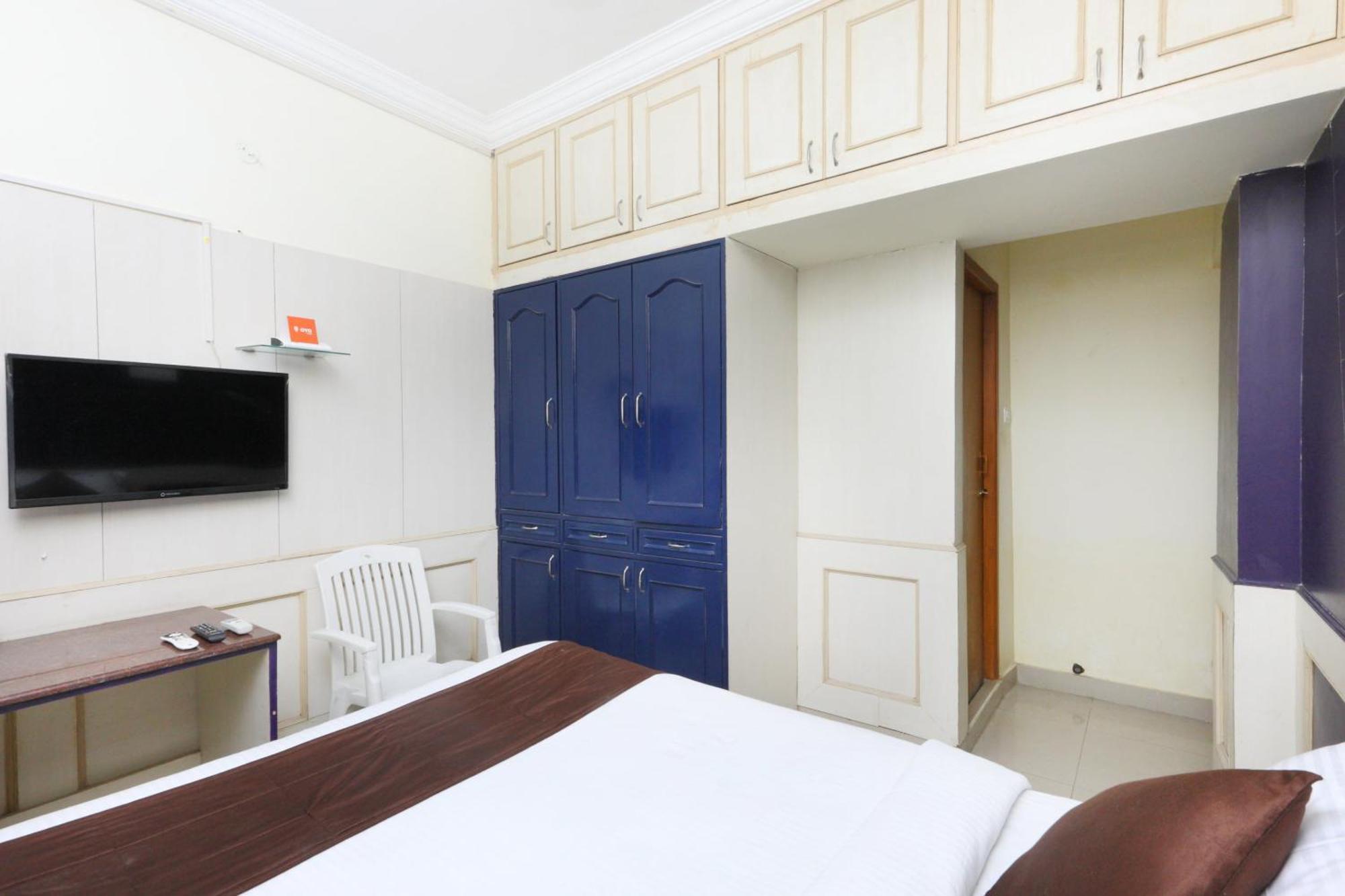 Hotel OYO 8355 Tranquil Nest à Chennai Extérieur photo