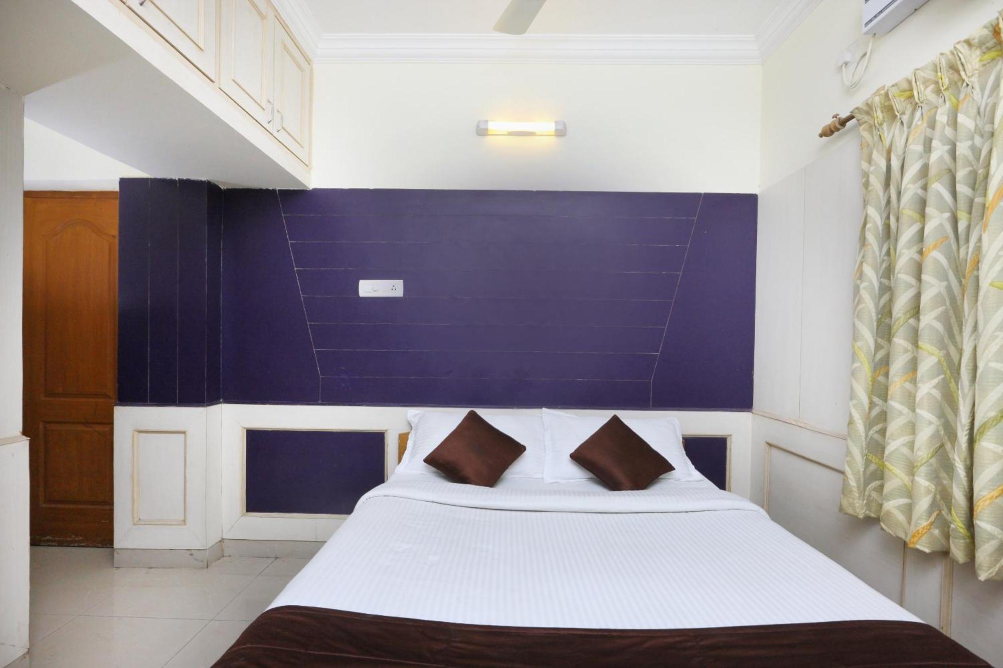 Hotel OYO 8355 Tranquil Nest à Chennai Extérieur photo